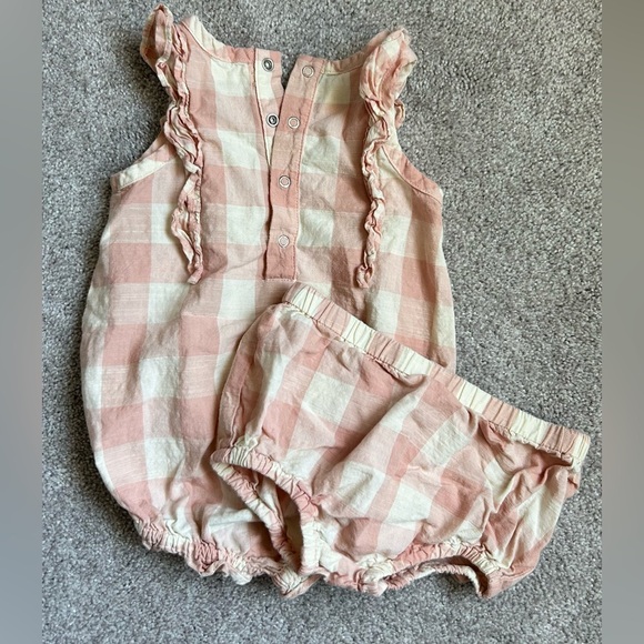 Pehr Checkmate Flutter Sleeve Onesie and Bloomers - 6-12 months - Picture 2 of 2